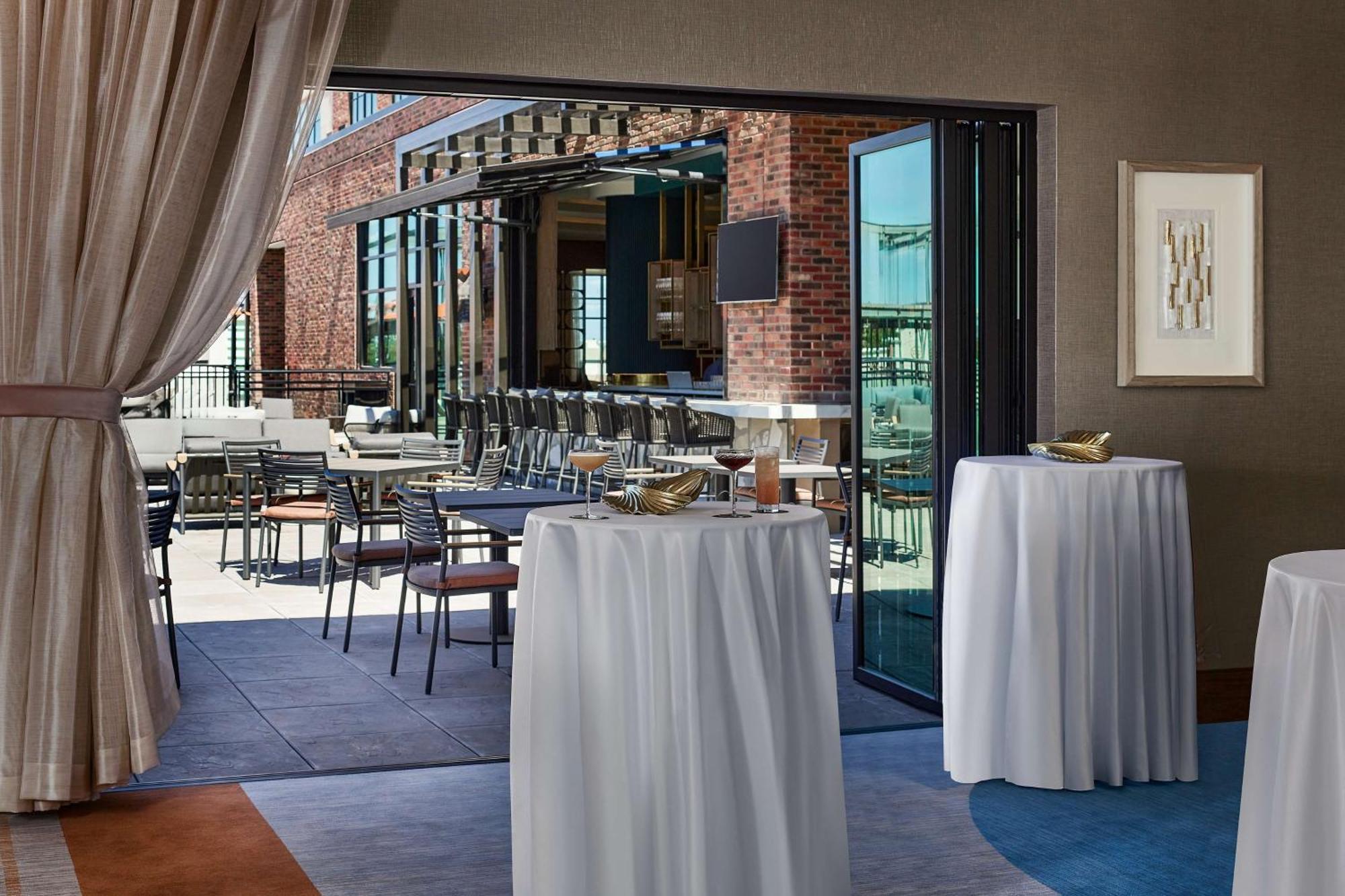 Lively Hotel On Oak Oklahoma City, Tapestry By Hilton Exterior photo