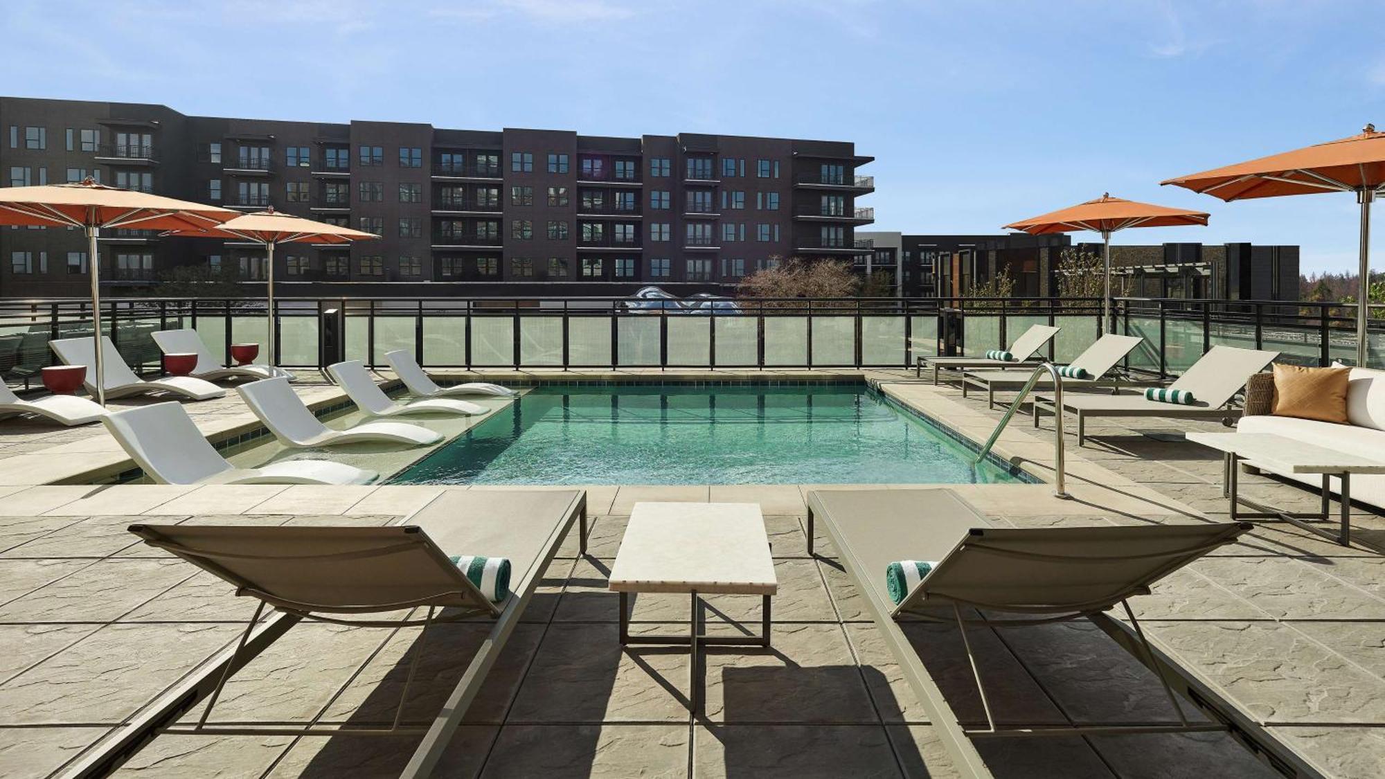 Lively Hotel On Oak Oklahoma City, Tapestry By Hilton Exterior photo